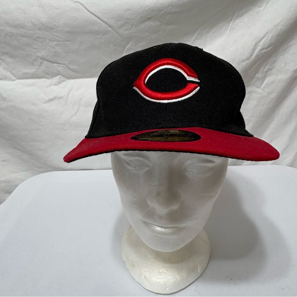 New Era Cincinnati Reds 59FIFTY fitted hat. - Picture 2 of 8
